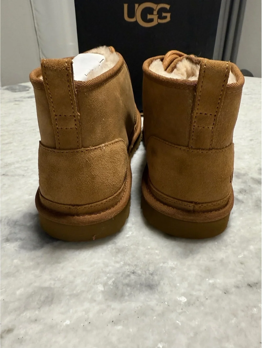 NWT Mens UGG® Neumel Chukka Boot - Chestnut size 12